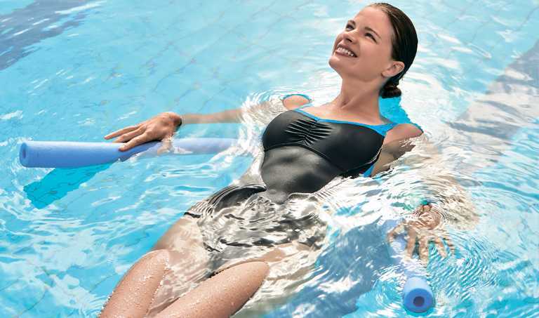Упражнения в бассейне для похудения, как правильно тренироваться и сжигать жир в воде