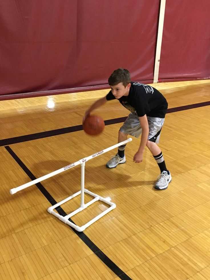 Тренировки по баскетболу: подводящие упражнения баскетболистов в домашних условиях и в тренажерном зале, координатная игра в парах