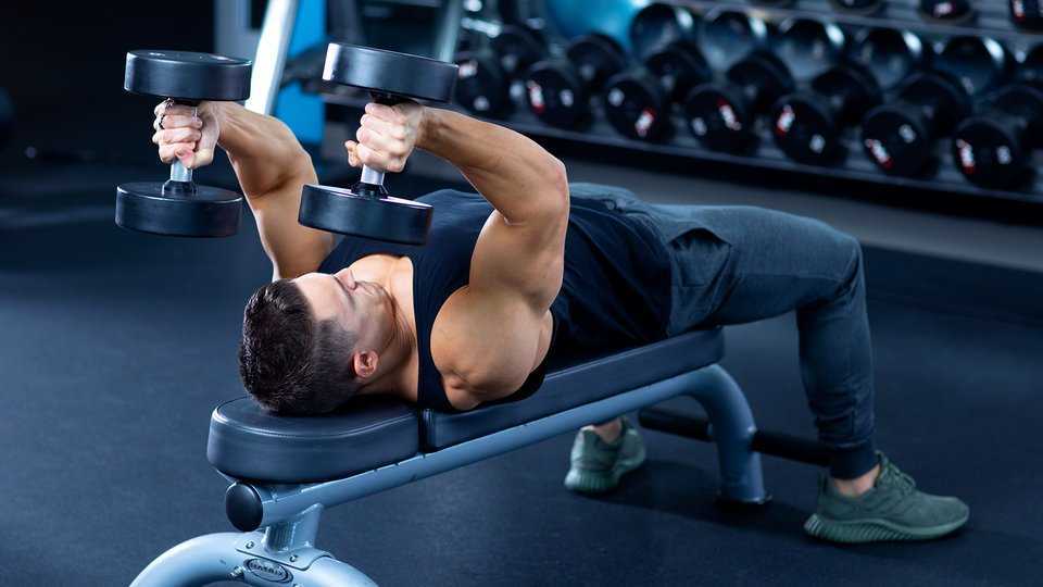 Упражнения на трицепс позволят эффективно накачать трехглавую мышцу плеча и не получить при этом травм Подборка упражнений, техника, график тренировок