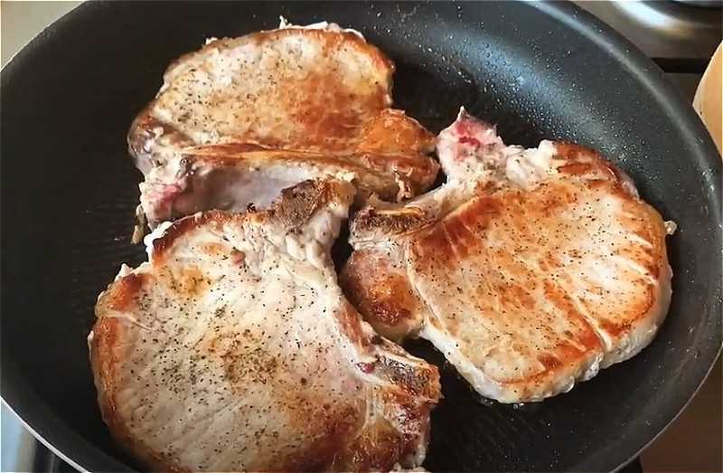 Отбивные с сыром из свинины: 3 фото-рецепта сочных отбивных