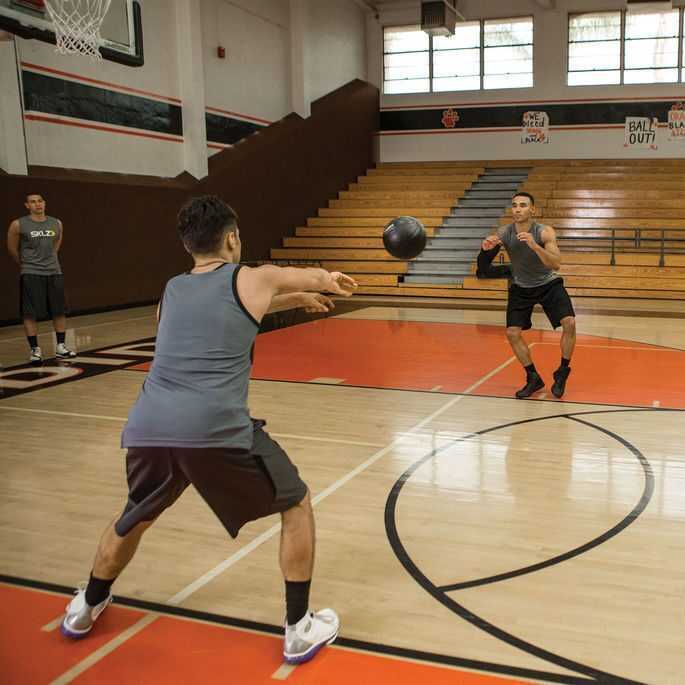 Спорт в твоем дворе. упражнения для развития силы баскетболиста