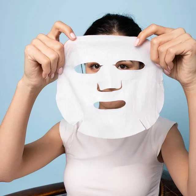 Медовая маска для лица в домашних условиях: правила применения, рецепты, отзывы