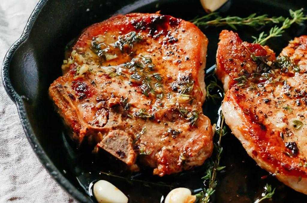 Что приготовить на второе из свинины быстро и вкусно: рецепты с фото